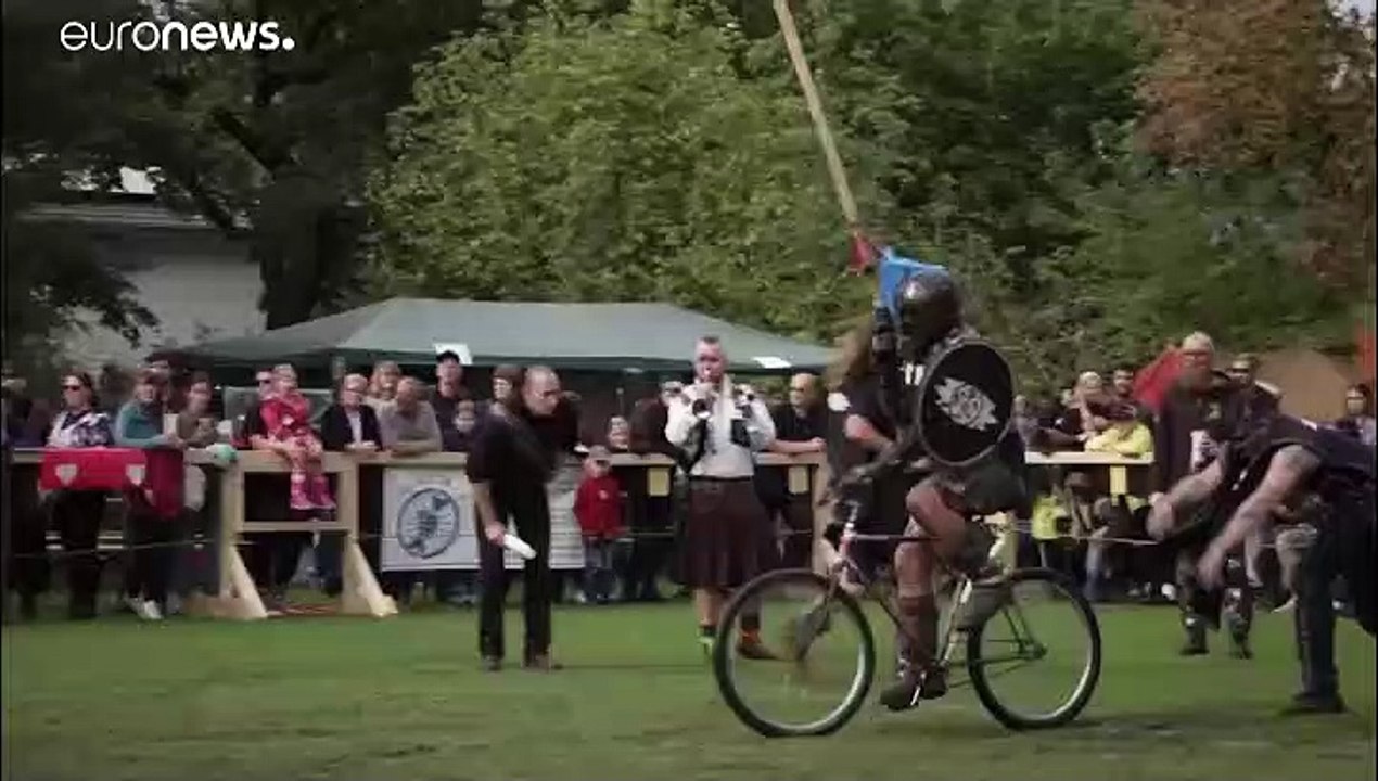 Allemagne : un tournoi de chevaliers... à vélo
