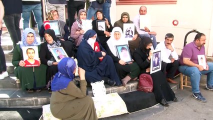 Annelerin HDP Önündeki Evlat Nöbeti 29'uncu Gününde