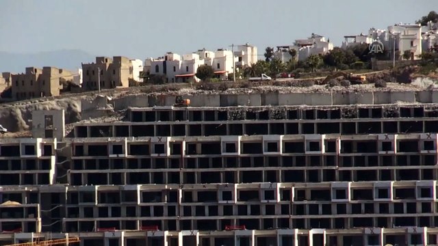 Bodrum'daki imara aykırı yapıların yıkımı sürüyor - MUĞLA