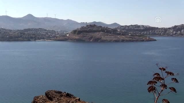 Bodrum'daki imara aykırı yapıların yıkımı sürüyor