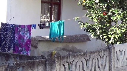 Balkondan düşen genç kız yaralandı