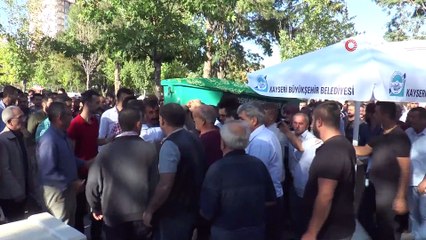 Göçük altında kalan adam son yolculuğuna uğurlandı