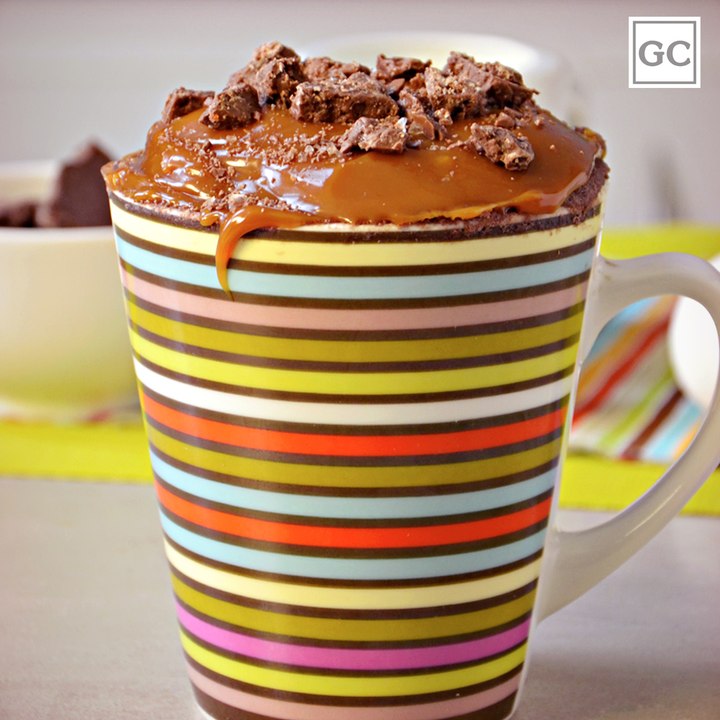 Bolo de caneca de chocolate e doce de leite | Receitas Guia da Cozinha