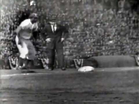 MLB 1952 World Series G7 - New York Yankees @ Brooklyn Dodgers - Full Game 480p 2of4