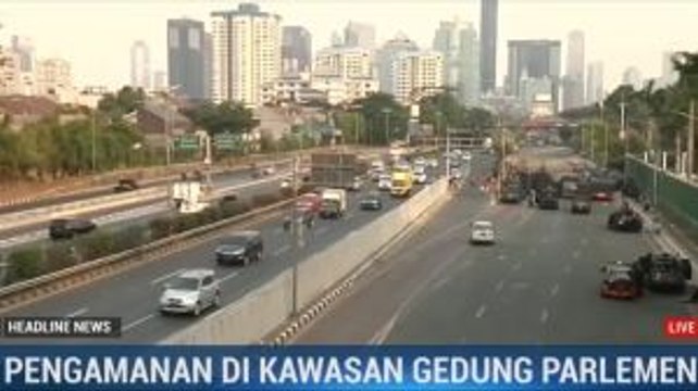Tol Dalam Kota Depan Gedung DPR Beroperasi Normal