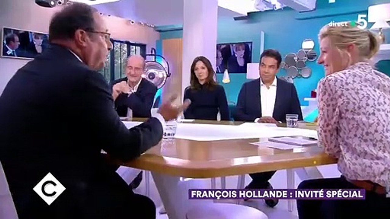 François Hollande a révélé ce soir dans "C à vous" ce qu'il a vraiment dit à Carla Bruni-Sarkozy dans l'église et qui a provoqué sa réaction choquée !