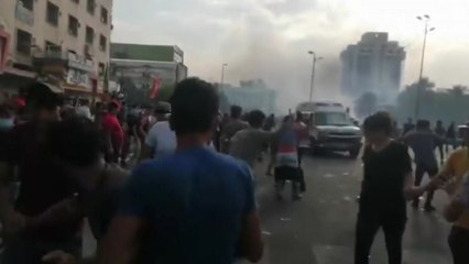 이라크서 반정부 시위대에 발포...2명 사망 / YTN