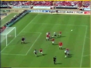 Community Shield 1996 - Manchester United v Newcastle United - 1.Half