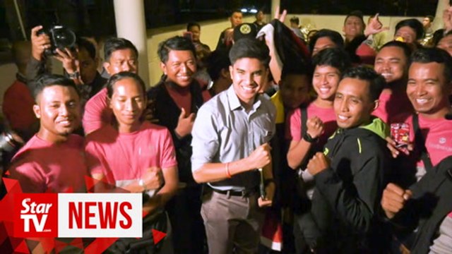 Syed Saddiq listens to the plight of Foodpanda riders