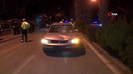 Yolun karşısına geçmeye çalışan yayaya otomobil çarptı
