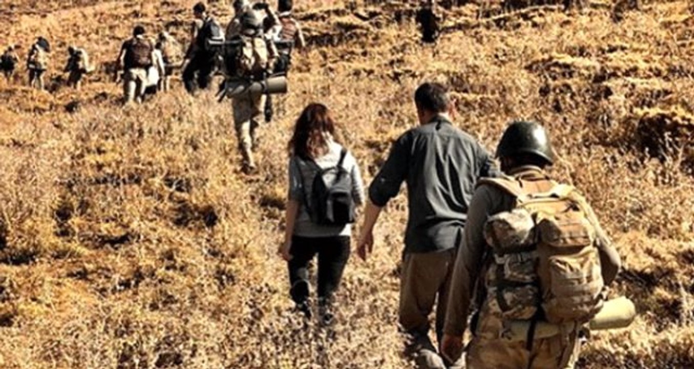 Başarlı sunucu Nazlı Çelik Mehmetçik'le birlikte operasyona katıldı