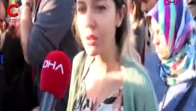 Altuniza'de metrobüs durağında yoğunluk yaşandı