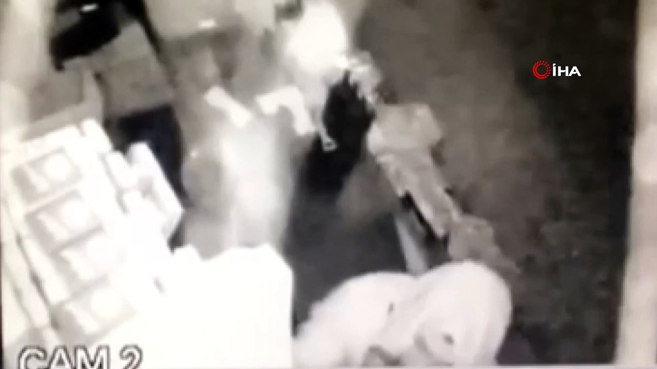 Kaçarken polisi ezip yaralayan hırsızlık çetesi yakalandı...Hırsızların iş yerini soyma anları kamerada