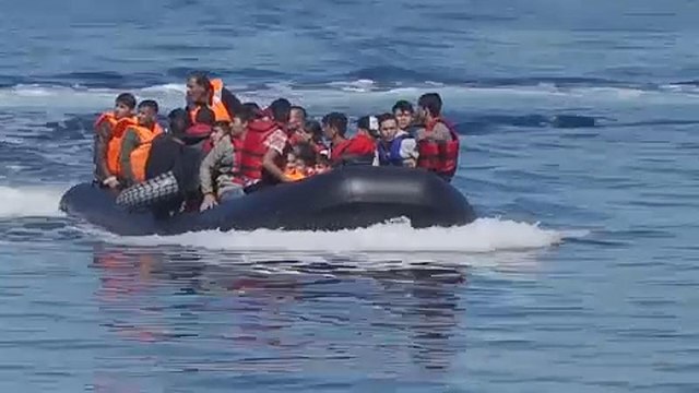 265 migrantes llegan a la costa griega de Lesbos en menos de 24 horas