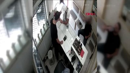 Bursa sahte altın zinciri 16 bin 200 liraya bozdurup, ortadan kayboldu