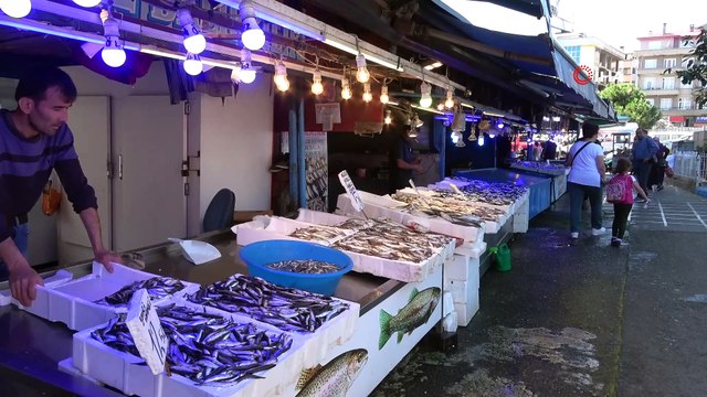 Hamsinin fiyatı bu sezon ilk kez bu kadar düştü: 3 kilosu 10 TL