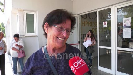 Ora News - Historia e Zana Harizaj e diagnostikuar me kancer të gjirit prej 5 vitesh