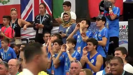 İsrailli sporcular, koruma eşliğinde antrenman yapıyor