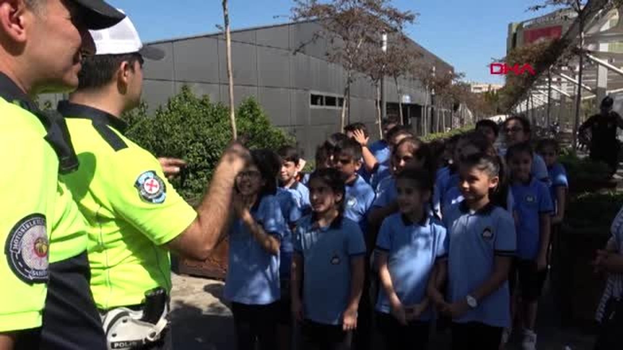 Aydın'da 180 noktada 'yaya öncelikli trafik' etkinliği