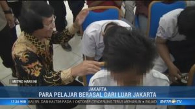 Polisi Amankan Puluhan Pelajar yang Hendak Demo di DPR