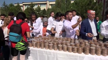 Trakya Üniversitesi'nden 'diyet, diyabet ve çöl yak' hastalarına özel aşure ikramı