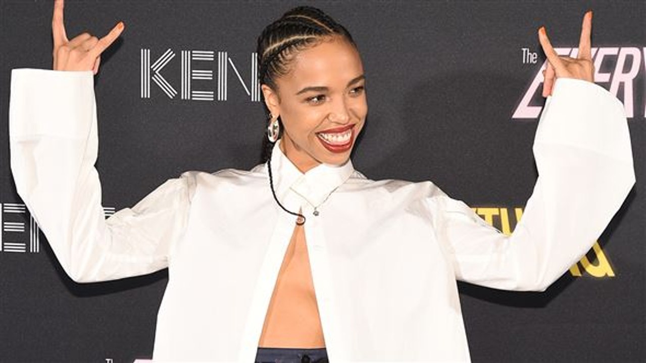 Watch out: tessa thompsons schwester zsela