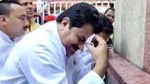 'हमें अनाथ कर बापू कहां चले गए' ये बात कहते हुए फूट-फूटकर रोए सपा नेता