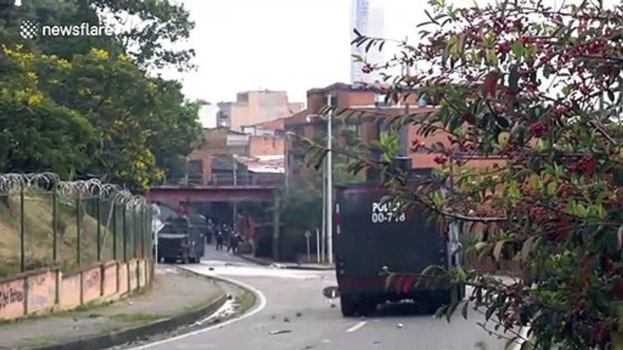 ‘Five injured’ in latest anti-corruption riots in Bogota
