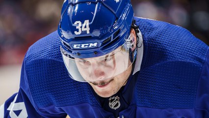 Auston Matthews opens season with two-goal night