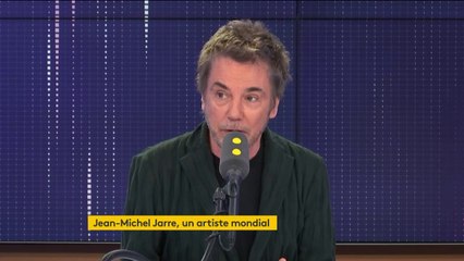"Il faut aller jouer en Iran, en Corée du Nord, dans les endroits où les gens ont besoin d'ouverture, de culture, c'est notre devoir d'y aller" (Jean-Michel Jarre)