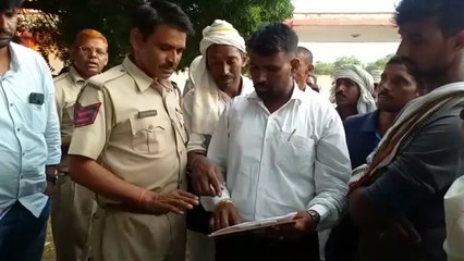 मां-बेटी को बचाने के लिए ग्रामीणों ने ट्रैक्टर से खाली कर दिया 50 फीट पानी से भरा कुआं