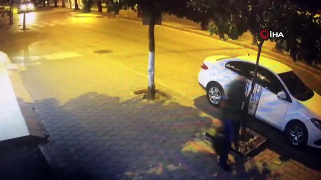 Servis aracının geldiği görüp uzaktan kumanda ile çivilerle güçlendirilmiş bombayı patlattılar