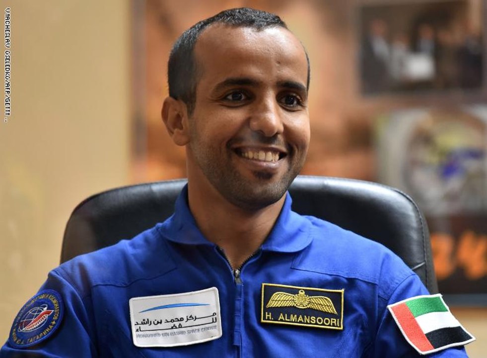هكذا ودع هزاع المنصوري الفضاء قبل العودة إلى الأرض