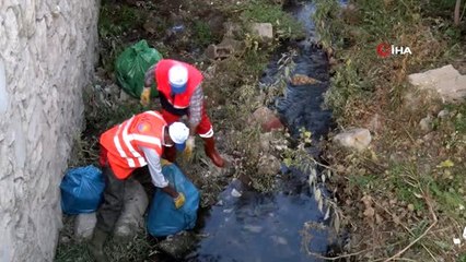 Mahkumlar tonlarca çöp topladı
