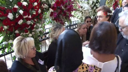 Ünlü oyuncu Tarık Ünlüoğlu son yolculuğuna uğurlandı