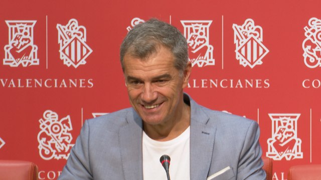 Rueda de prensa de Toni Cantó en Les Corts Valencianes