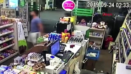 İstanbul ? sarıyer'de akaryakıt istasyonunda son bulan silahlı yol verme kavgası kamerada