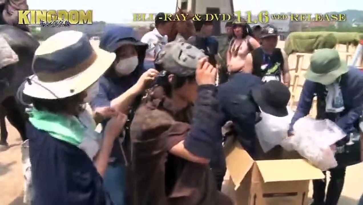 山﨑賢人と吉沢亮、長澤まさみが中国ロケの舞台裏について語る！メイキング特典映像②『キングダム』...