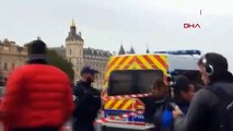 Paris'te polis merkezine bıçaklı saldırı! 4 kişi öldü