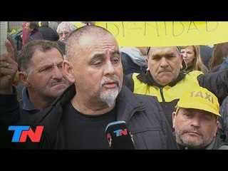 Protesta de taxis: "Consideramos ilegales a Uber y Cabify"