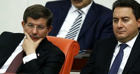 Parti kuracaklarını açıklayan Ali Babacan ve Ahmet Davutoğlu cenazede buluştu