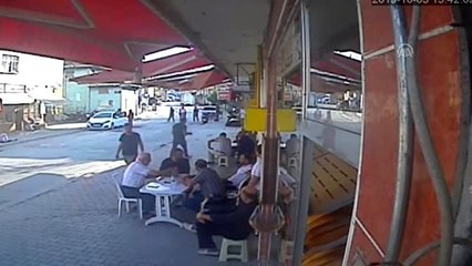 Silahla yaralama anı güvenlik kamerasında