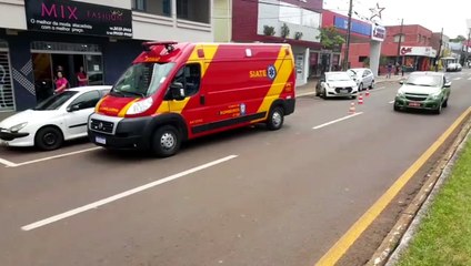 Ciclista fica ferido em acidente Avenida Carlos Gomes