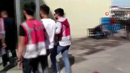 Uyuşturucu madde satan karı koca operasyonla yakalandı