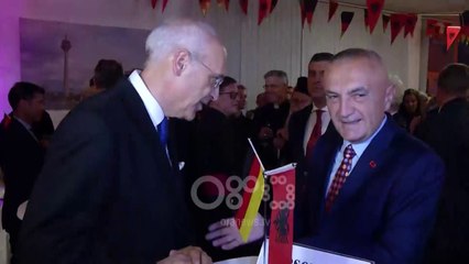 Politika shqiptare e përçarë në 30 vjetorin e bashkimit të Gjermanive, Ambasadori u kujton kushtet