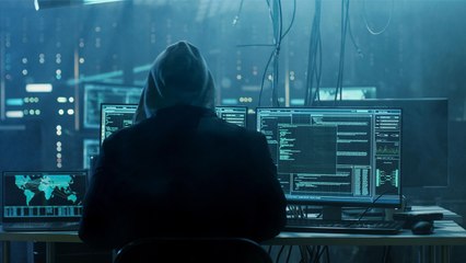 السلطات المصرية ترد على المظاهرات بهجمات إلكترونية على حسابات الناشطين