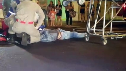 Motociclista fica ferido em acidente com carro no Centro