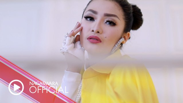 Fitri Carlina - Jangan Menangis Untukku | EDM Reggae Ver. (Official Music Video NAGASWARA) #music