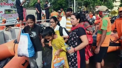 Hindistan'da 3 günlük sel bilançosu: 73 ölü