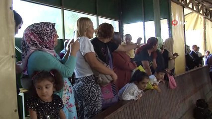 Atlı terapi, engelli çocukların yüzünü güldürdü
